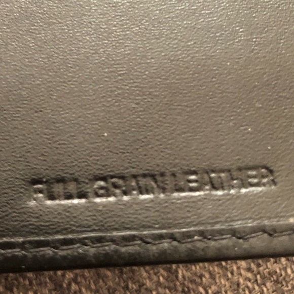 Michael Kors Black Leather Wallet Slight Scuff on Back Men’s Wallet - Picture 6 of 8